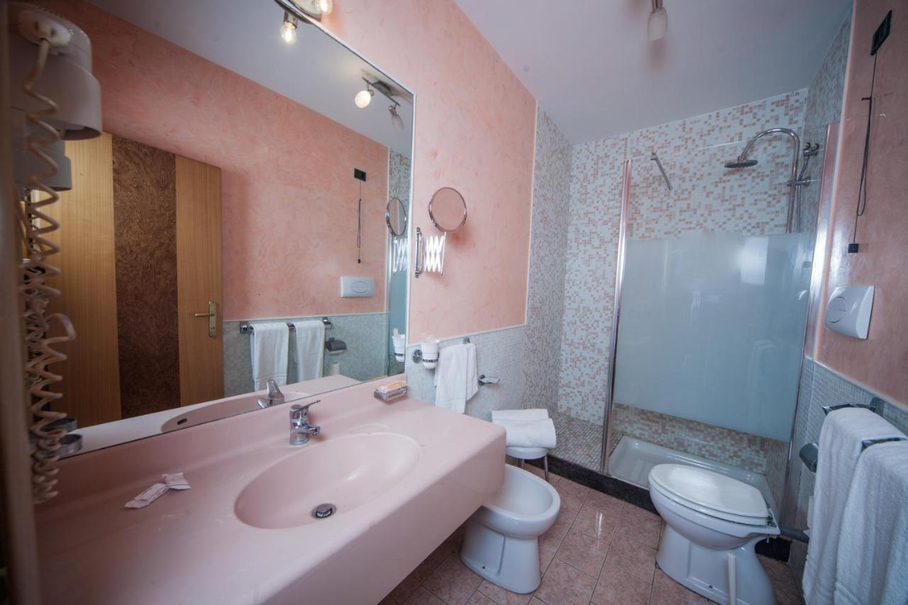 Hotel Cesare 14 * Napoli